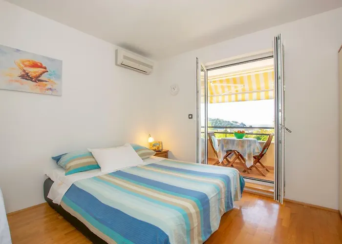 公寓 Irena With Bikes Included *